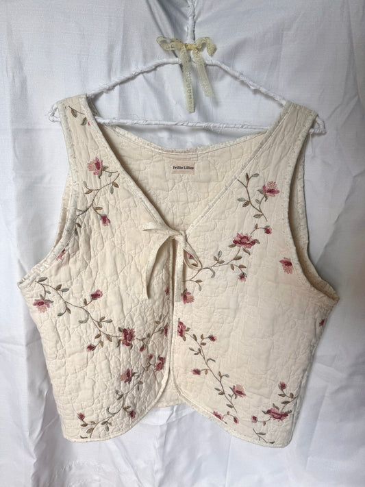 Neutral Floral Lattice Vest