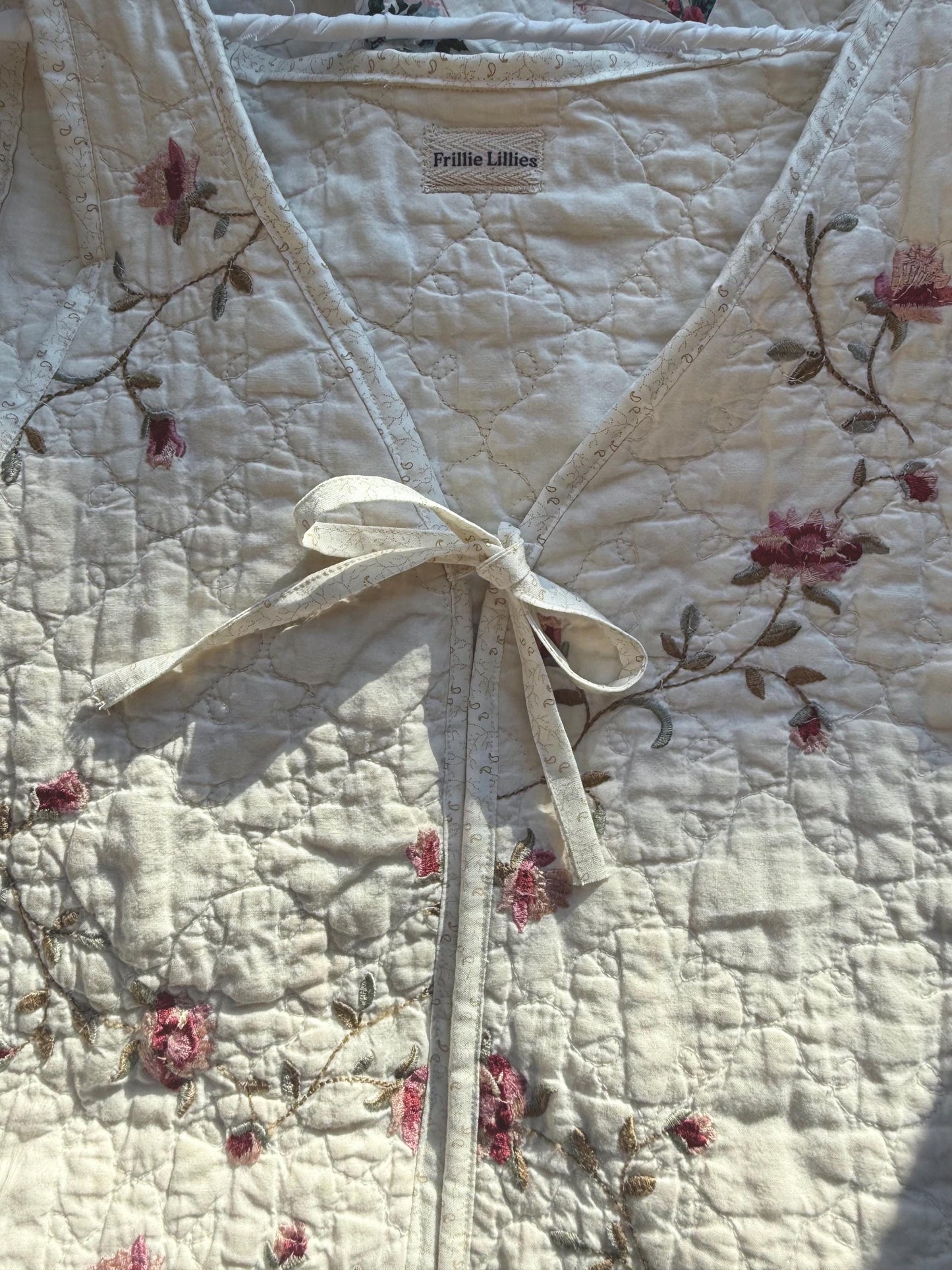 Neutral Floral Lattice Vest