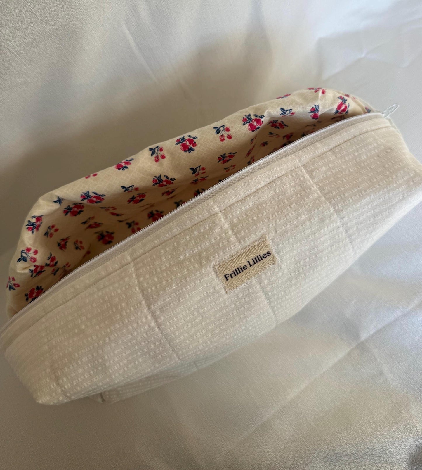 Coconut Cloud Bag